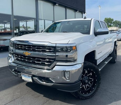 2017 Chevrolet Silverado 1500 LTZ Truck