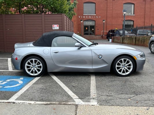 2006 BMW Z4 3.0i