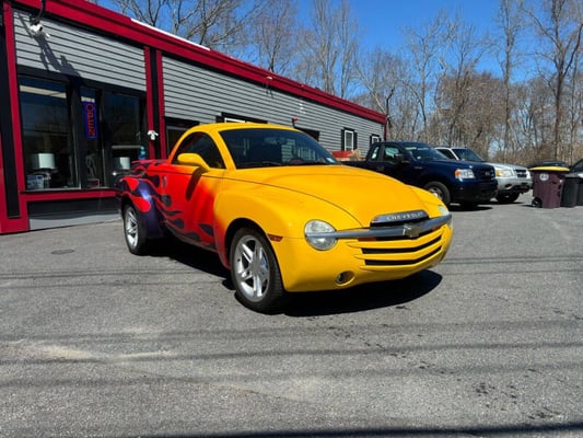 2004 Chevrolet SSR LS