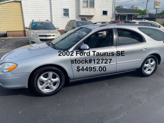 2002 Ford Taurus SE