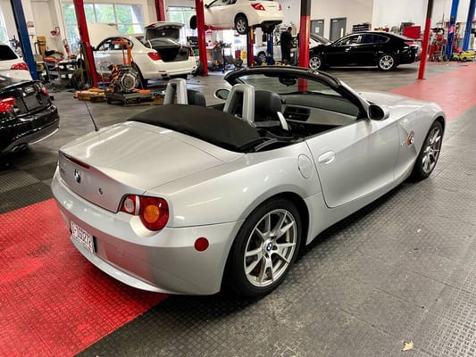 2004 BMW Z4 2.5i