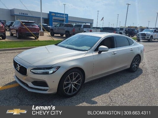 2018 Volvo S90 T5 Momentum