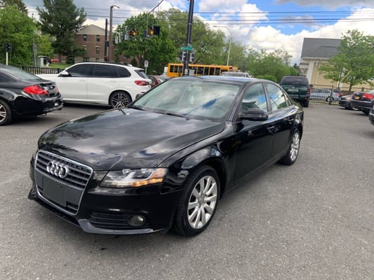 2010 Audi A4 2.0T quattro Premium