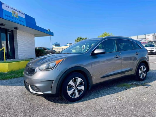 2017 KIA NIRO