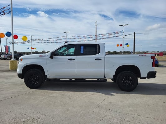 2023 Chevrolet Silverado 1500 LT Trail Boss Truck