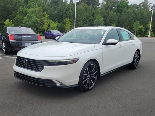 2023 Honda Accord Hybrid Touring w/BSI Sedan