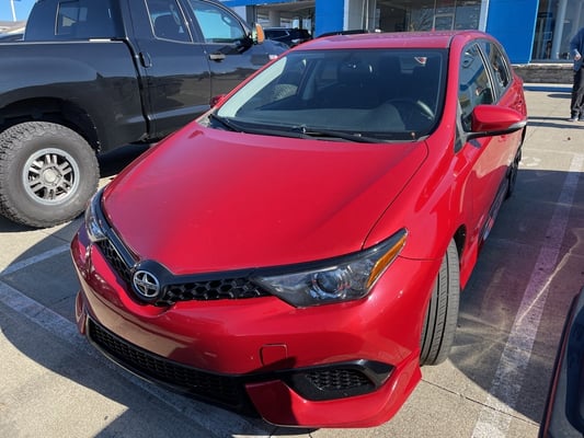 2016 Scion iM Base FWD