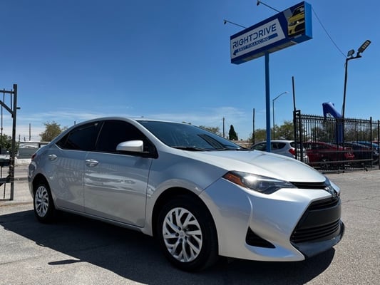 2018 Toyota Corolla L FWD 4D Sedan