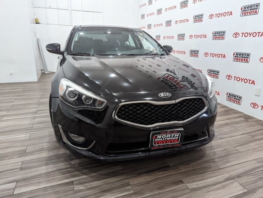 2014 Kia Cadenza Premium FWD 4D Sedan