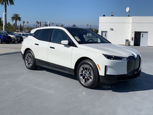 New 2023 BMW iX xDrive50