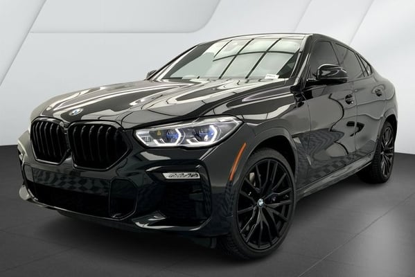 2020 BMW X6 M50i AWD 4D Sport Utility
