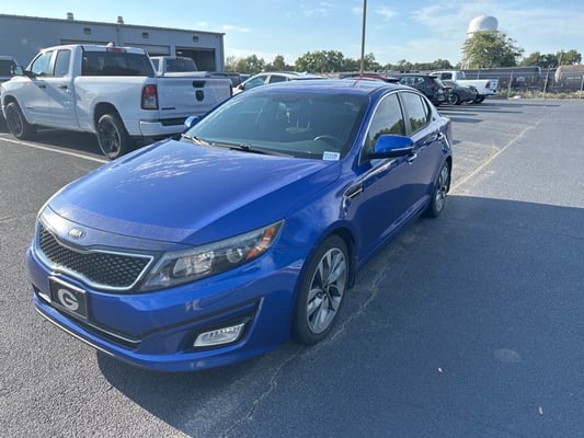 PRE-OWNED 2014 KIA OPTIMA SX
