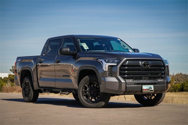 New 2023 Toyota Tundra SR5 CrewMax 5.5' Bed
