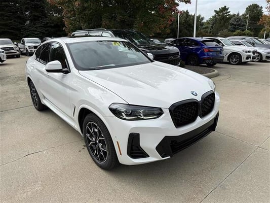 New 2024 BMW X4 xDrive30i