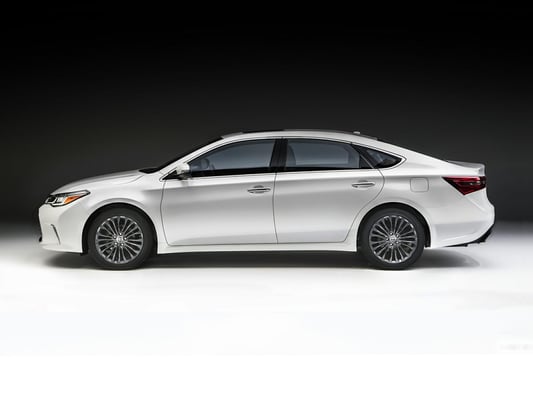 2017 Toyota Avalon XLE 4D Sedan
