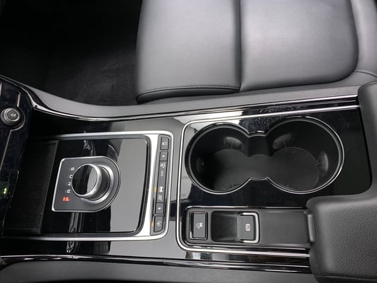 2017 Jaguar XE 25t Premium Sedan 4D