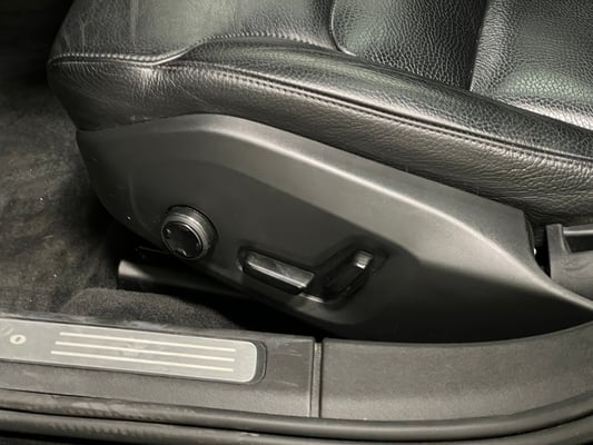 2017 Volvo S90 T5 Momentum Sedan 4D