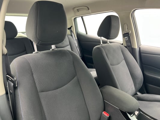 2017 nissan leaf sv