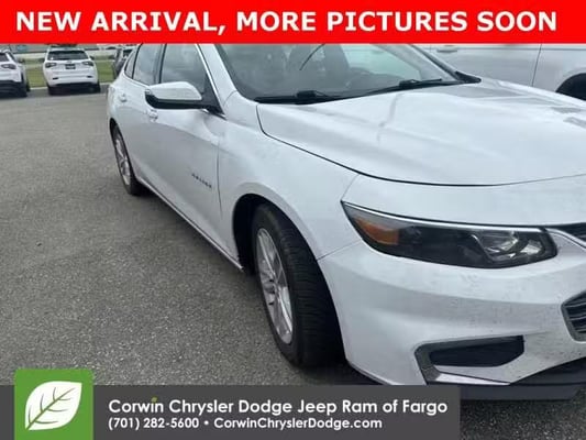 2016 Chevrolet Malibu White, 89K miles | White LT Sedan in Fargo ND 7314981